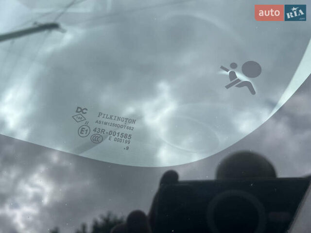 Черный Рено Кенгу, объемом двигателя 0 л и пробегом 29 тыс. км за 14200 $, фото 78 на Automoto.ua