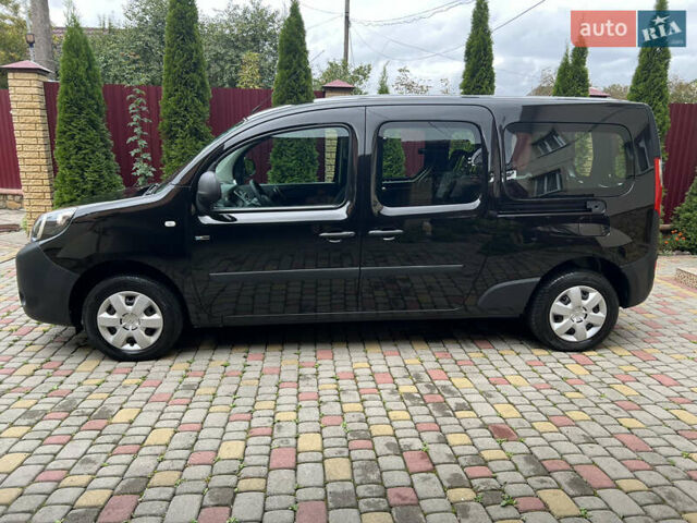 Черный Рено Кенгу, объемом двигателя 0 л и пробегом 29 тыс. км за 14200 $, фото 3 на Automoto.ua