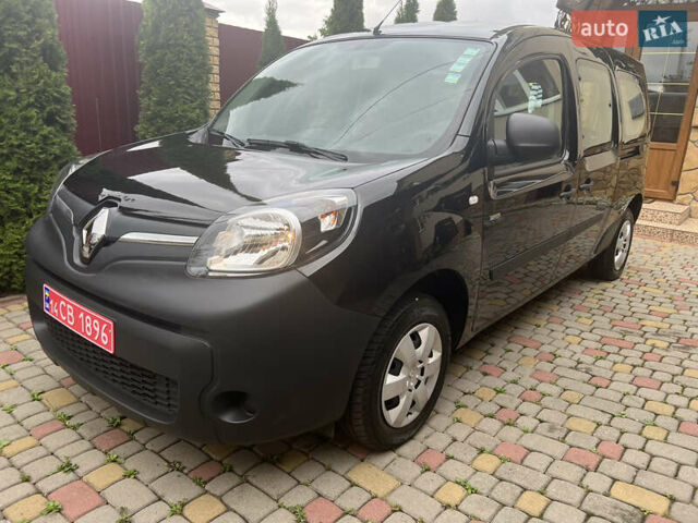 Черный Рено Кенгу, объемом двигателя 0 л и пробегом 29 тыс. км за 14200 $, фото 62 на Automoto.ua