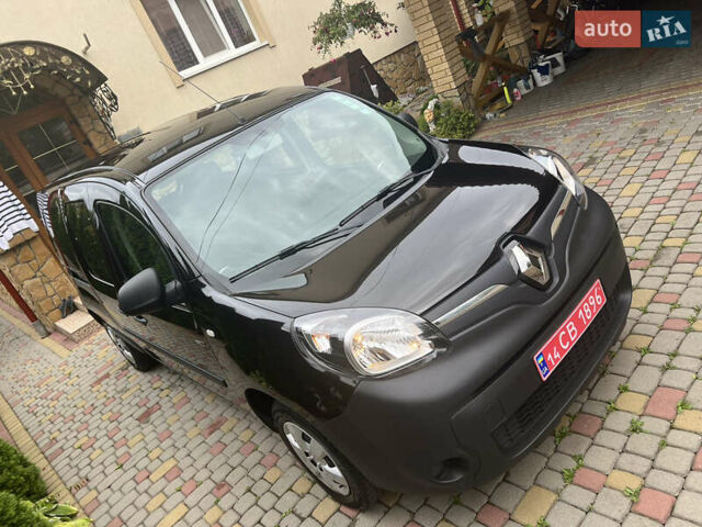 Черный Рено Кенгу, объемом двигателя 0 л и пробегом 29 тыс. км за 14200 $, фото 58 на Automoto.ua