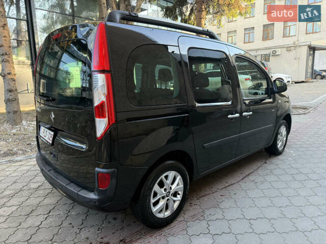 Черный Рено Кенгу, объемом двигателя 1.5 л и пробегом 125 тыс. км за 12700 $, фото 10 на Automoto.ua