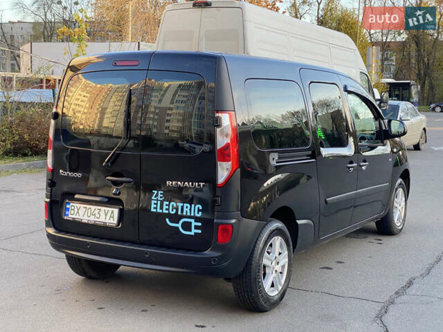 Рено Кенгу 2019 в Хмельницком на Automoto.ua Черный Рено Кенгу, объемом двигателя 0 л и пробегом 49 тыс. км за 15200 $, фото 7 на Automoto.ua