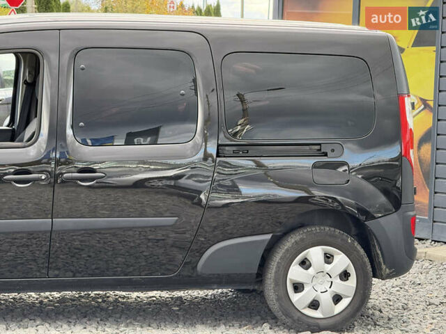 Черный Рено Кенгу, объемом двигателя 0 л и пробегом 75 тыс. км за 15700 $, фото 10 на Automoto.ua