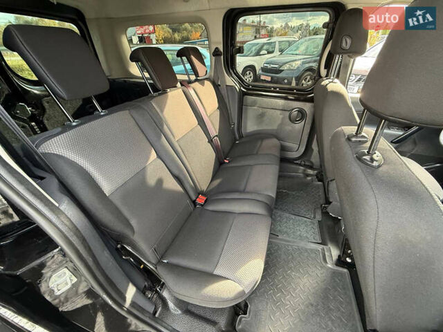 Черный Рено Кенгу, объемом двигателя 0 л и пробегом 75 тыс. км за 14700 $, фото 34 на Automoto.ua