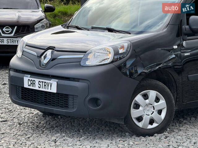 Черный Рено Кенгу, объемом двигателя 0 л и пробегом 75 тыс. км за 14700 $, фото 11 на Automoto.ua