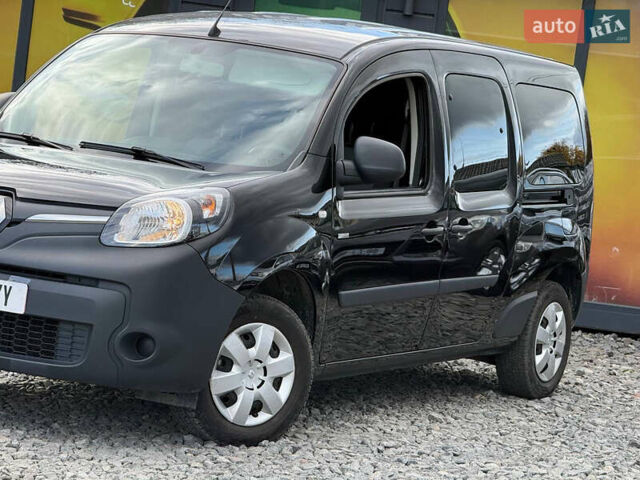 Черный Рено Кенгу, объемом двигателя 0 л и пробегом 75 тыс. км за 14700 $, фото 8 на Automoto.ua