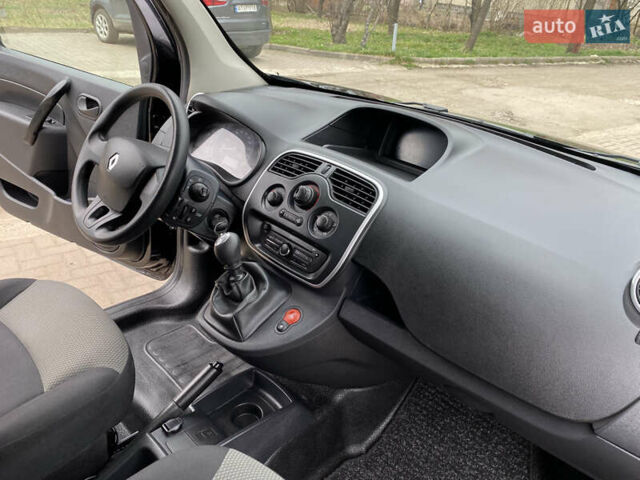 Черный Рено Кенгу, объемом двигателя 1.5 л и пробегом 120 тыс. км за 11000 $, фото 17 на Automoto.ua
