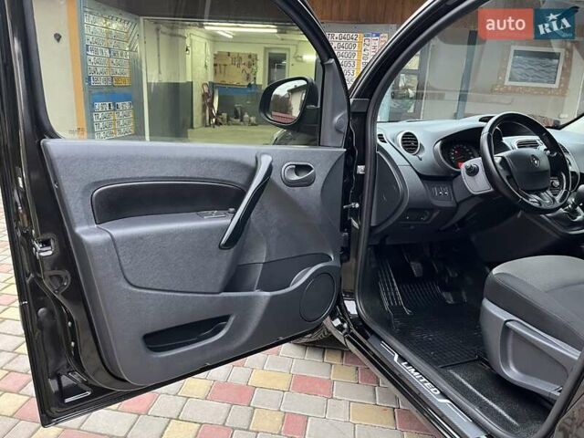 Черный Рено Кенгу, объемом двигателя 1.5 л и пробегом 132 тыс. км за 13700 $, фото 13 на Automoto.ua