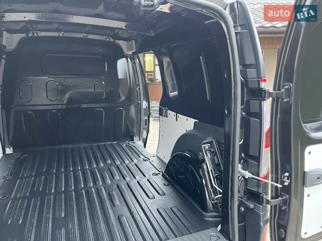 Черный Рено Кенгу, объемом двигателя 1.5 л и пробегом 132 тыс. км за 13700 $, фото 27 на Automoto.ua