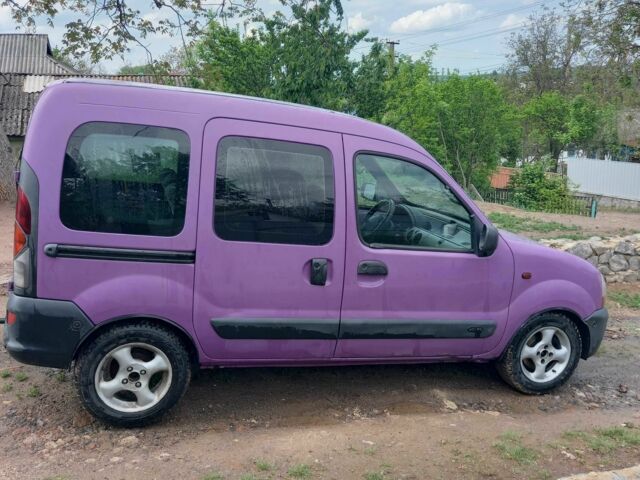 Фиолетовый Рено Кенгу, объемом двигателя 1.5 л и пробегом 300 тыс. км за 2200 $, фото 5 на Automoto.ua
