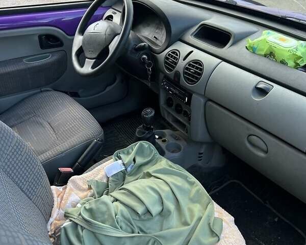 Фіолетовий Рено Кєнгу, об'ємом двигуна 1.5 л та пробігом 230 тис. км за 2213 $, фото 2 на Automoto.ua