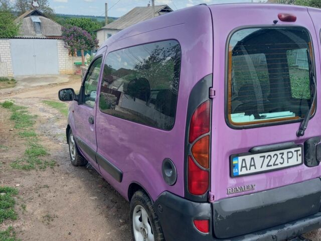 Фиолетовый Рено Кенгу, объемом двигателя 1.5 л и пробегом 300 тыс. км за 2200 $, фото 2 на Automoto.ua