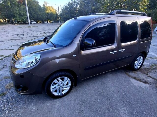 Коричневий Рено Кєнгу, об'ємом двигуна 1.5 л та пробігом 213 тис. км за 10800 $, фото 7 на Automoto.ua