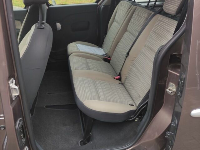 Коричневий Рено Кєнгу, об'ємом двигуна 1.5 л та пробігом 254 тис. км за 7800 $, фото 5 на Automoto.ua