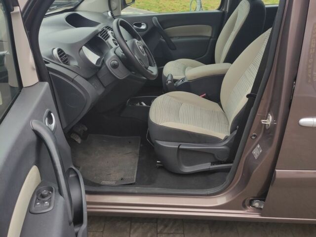 Коричневий Рено Кєнгу, об'ємом двигуна 1.5 л та пробігом 254 тис. км за 7800 $, фото 4 на Automoto.ua