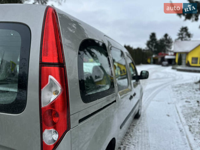 Коричневый Рено Кенгу, объемом двигателя 1.6 л и пробегом 204 тыс. км за 7450 $, фото 10 на Automoto.ua