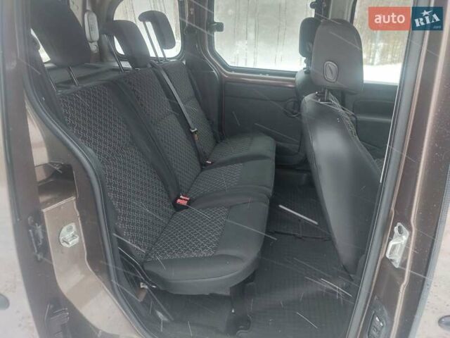 Коричневий Рено Кєнгу, об'ємом двигуна 1.5 л та пробігом 268 тис. км за 8300 $, фото 14 на Automoto.ua