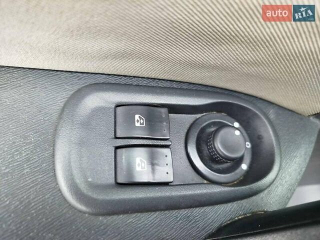 Коричневый Рено Кенгу, объемом двигателя 1.6 л и пробегом 185 тыс. км за 8700 $, фото 14 на Automoto.ua