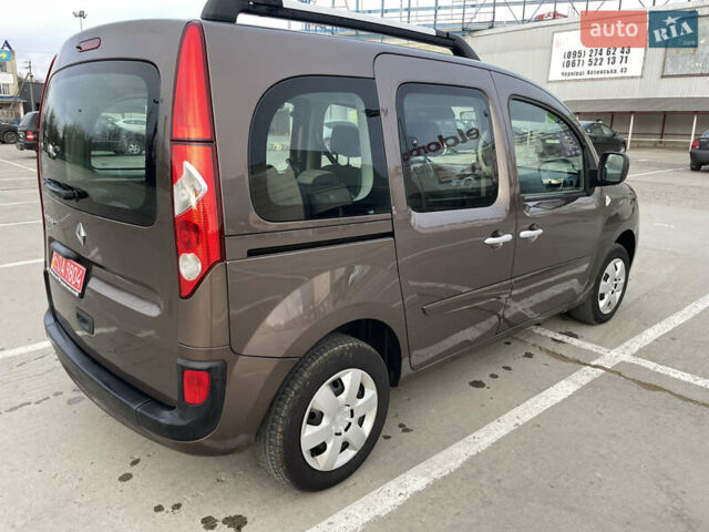 Коричневий Рено Кєнгу, об'ємом двигуна 1.6 л та пробігом 197 тис. км за 8200 $, фото 6 на Automoto.ua