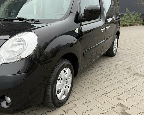 Коричневый Рено Кенгу, объемом двигателя 1.6 л и пробегом 188 тыс. км за 7900 $, фото 7 на Automoto.ua