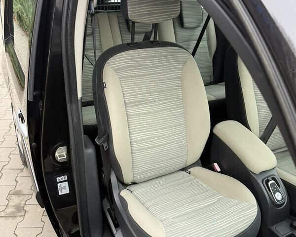 Коричневый Рено Кенгу, объемом двигателя 1.6 л и пробегом 188 тыс. км за 7900 $, фото 40 на Automoto.ua