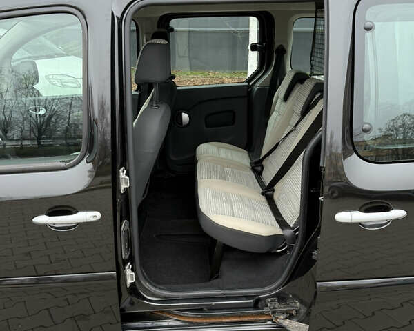 Коричневый Рено Кенгу, объемом двигателя 1.6 л и пробегом 188 тыс. км за 7900 $, фото 10 на Automoto.ua