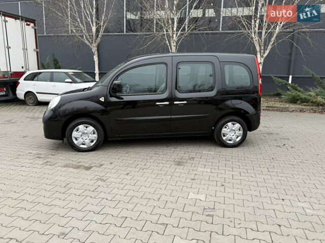 Коричневый Рено Кенгу, объемом двигателя 1.6 л и пробегом 188 тыс. км за 7900 $, фото 5 на Automoto.ua