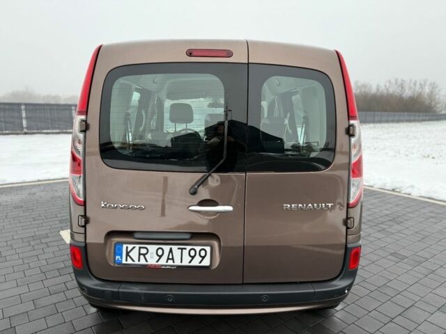 Коричневый Рено Кенгу, объемом двигателя 1.5 л и пробегом 156 тыс. км за 2300 $, фото 11 на Automoto.ua