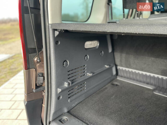 Коричневий Рено Кєнгу, об'ємом двигуна 1.5 л та пробігом 228 тис. км за 8950 $, фото 20 на Automoto.ua