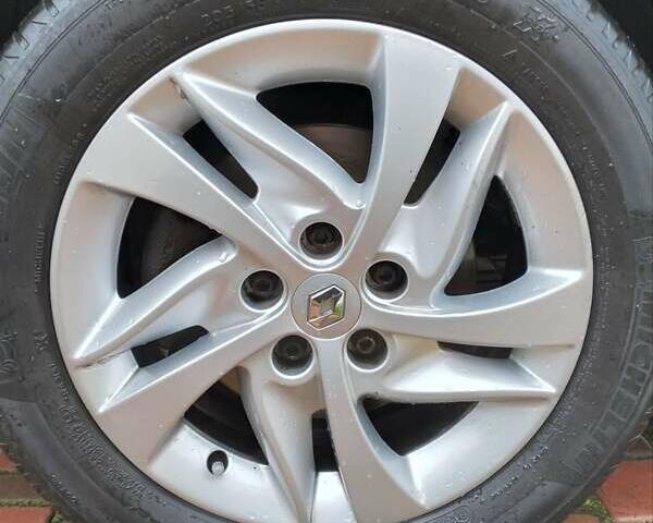 Коричневый Рено Кенгу, объемом двигателя 1.5 л и пробегом 256 тыс. км за 10999 $, фото 18 на Automoto.ua