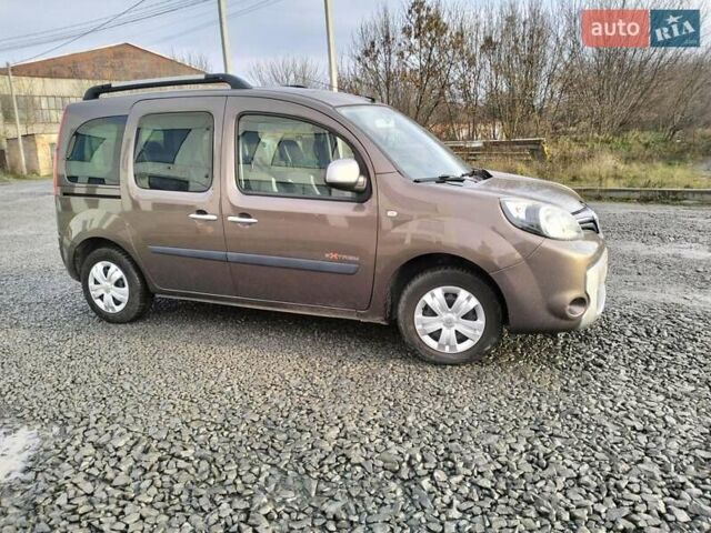 Коричневый Рено Кенгу, объемом двигателя 1.5 л и пробегом 250 тыс. км за 10200 $, фото 3 на Automoto.ua