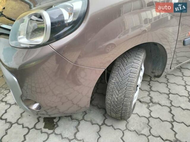 Коричневый Рено Кенгу, объемом двигателя 1.5 л и пробегом 250 тыс. км за 10200 $, фото 9 на Automoto.ua