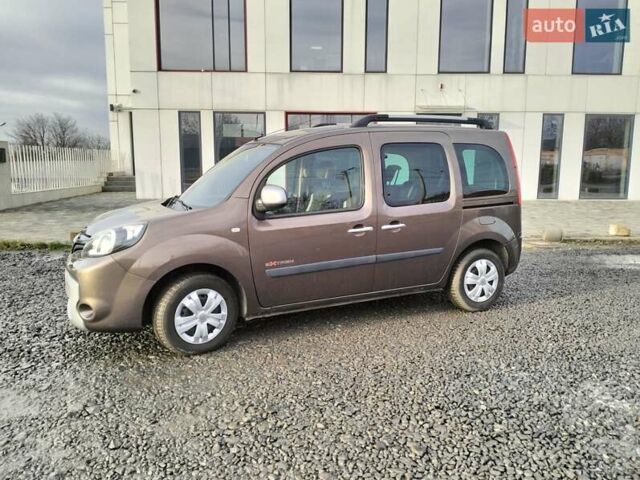 Коричневый Рено Кенгу, объемом двигателя 1.5 л и пробегом 250 тыс. км за 10200 $, фото 2 на Automoto.ua