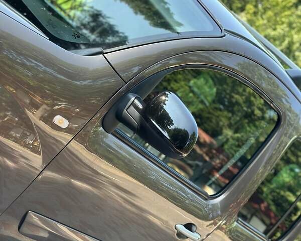 Коричневий Рено Кєнгу, об'ємом двигуна 1.5 л та пробігом 190 тис. км за 10750 $, фото 12 на Automoto.ua