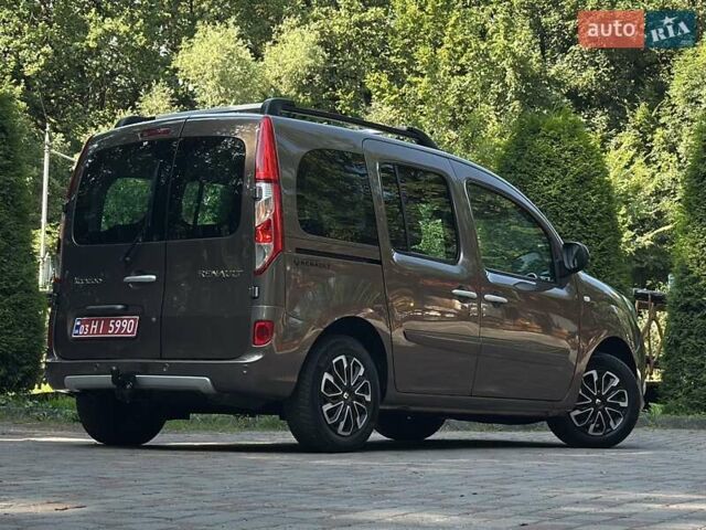 Коричневый Рено Кенгу, объемом двигателя 1.5 л и пробегом 200 тыс. км за 10850 $, фото 44 на Automoto.ua