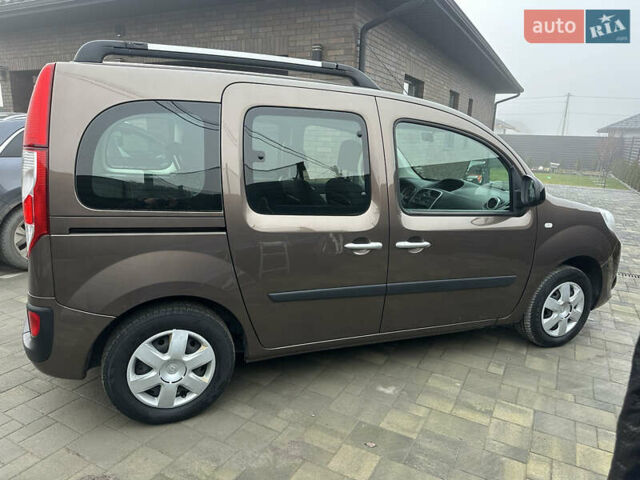 Коричневый Рено Кенгу, объемом двигателя 1.5 л и пробегом 210 тыс. км за 10999 $, фото 7 на Automoto.ua