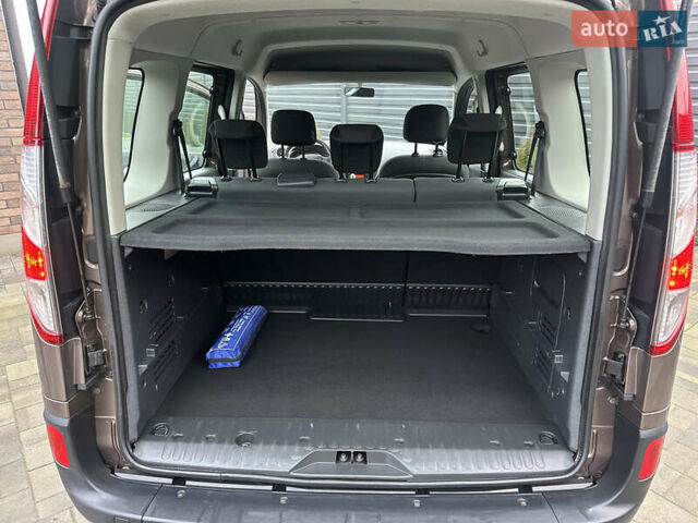 Коричневый Рено Кенгу, объемом двигателя 1.5 л и пробегом 210 тыс. км за 10999 $, фото 15 на Automoto.ua