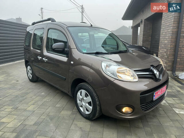 Коричневый Рено Кенгу, объемом двигателя 1.5 л и пробегом 210 тыс. км за 10999 $, фото 8 на Automoto.ua