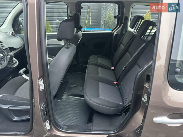 Коричневый Рено Кенгу, объемом двигателя 1.5 л и пробегом 210 тыс. км за 10999 $, фото 14 на Automoto.ua