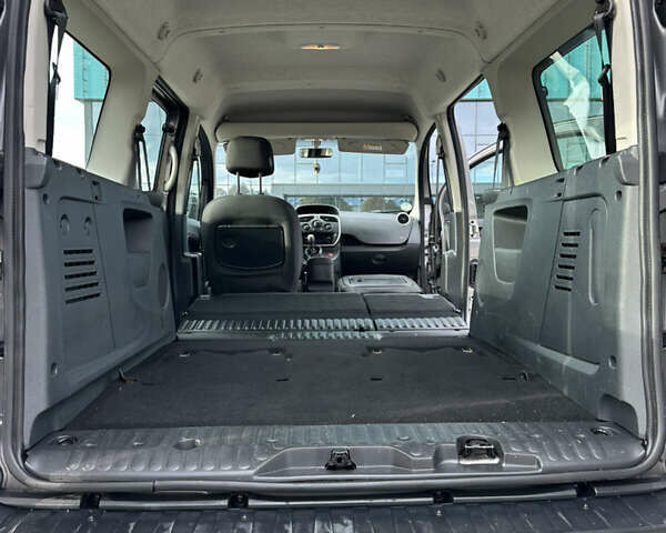 Коричневый Рено Кенгу, объемом двигателя 1.5 л и пробегом 280 тыс. км за 12300 $, фото 51 на Automoto.ua