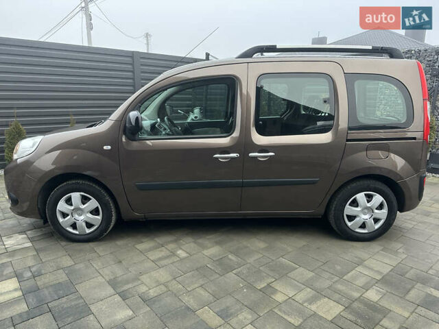 Коричневый Рено Кенгу, объемом двигателя 1.5 л и пробегом 210 тыс. км за 10999 $, фото 3 на Automoto.ua