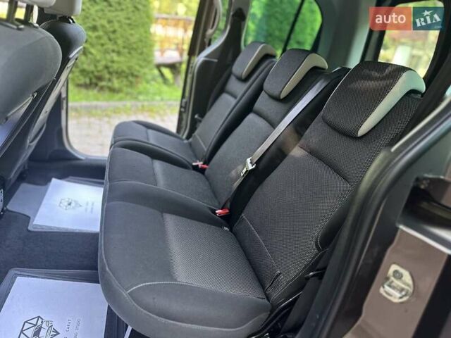 Коричневий Рено Кєнгу, об'ємом двигуна 1.5 л та пробігом 190 тис. км за 10750 $, фото 73 на Automoto.ua