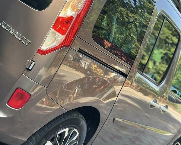 Коричневий Рено Кєнгу, об'ємом двигуна 1.5 л та пробігом 190 тис. км за 10750 $, фото 40 на Automoto.ua
