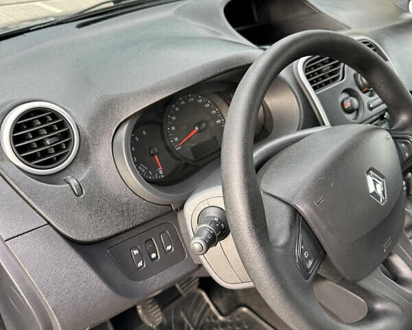 Коричневый Рено Кенгу, объемом двигателя 1.5 л и пробегом 280 тыс. км за 12300 $, фото 21 на Automoto.ua