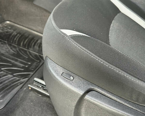 Коричневый Рено Кенгу, объемом двигателя 1.5 л и пробегом 280 тыс. км за 12300 $, фото 19 на Automoto.ua