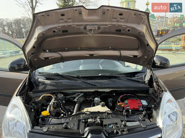 Коричневий Рено Кєнгу, об'ємом двигуна 1.5 л та пробігом 152 тис. км за 11900 $, фото 71 на Automoto.ua