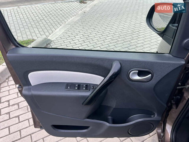 Коричневый Рено Кенгу, объемом двигателя 1.5 л и пробегом 154 тыс. км за 13399 $, фото 35 на Automoto.ua