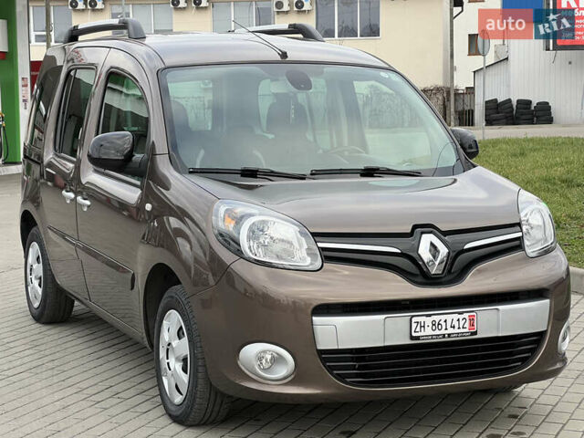 Коричневый Рено Кенгу, объемом двигателя 1.5 л и пробегом 154 тыс. км за 13399 $, фото 11 на Automoto.ua