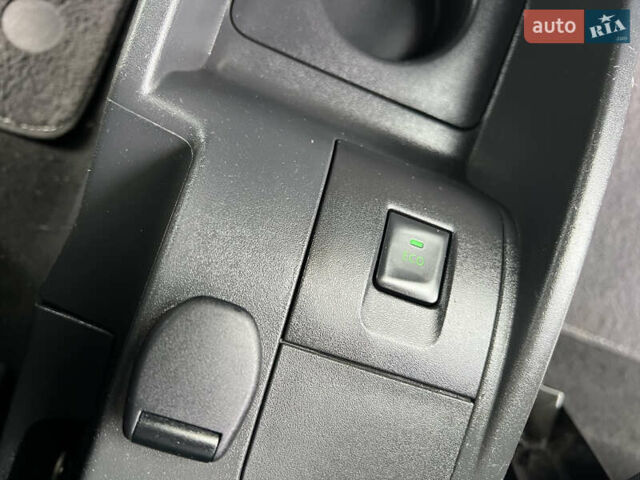 Коричневый Рено Кенгу, объемом двигателя 1.5 л и пробегом 154 тыс. км за 13399 $, фото 44 на Automoto.ua