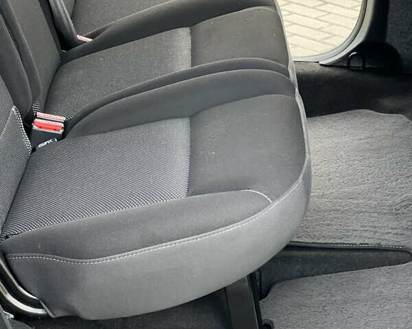 Коричневый Рено Кенгу, объемом двигателя 1.5 л и пробегом 154 тыс. км за 13399 $, фото 29 на Automoto.ua